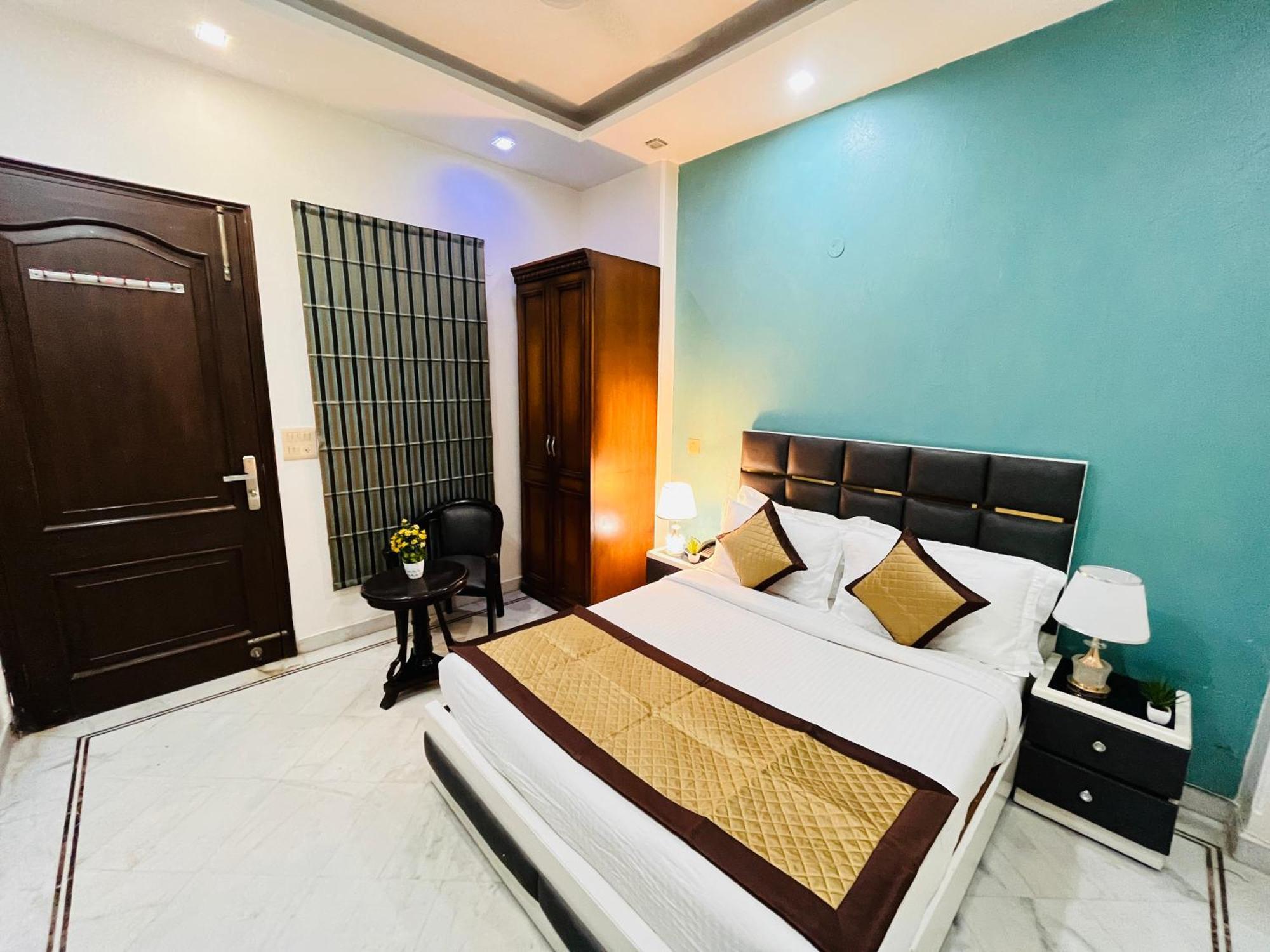 South Inn - Green Park Near Hauz Khas South Delhi 新德里 外观 照片