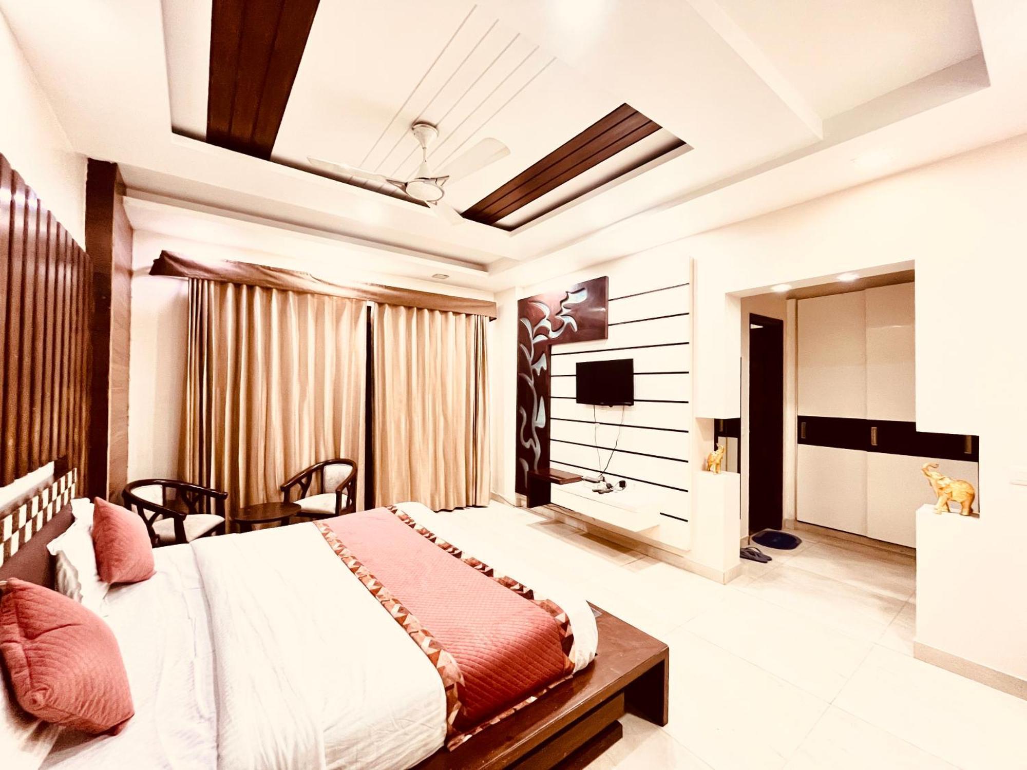 South Inn - Green Park Near Hauz Khas South Delhi 新德里 外观 照片