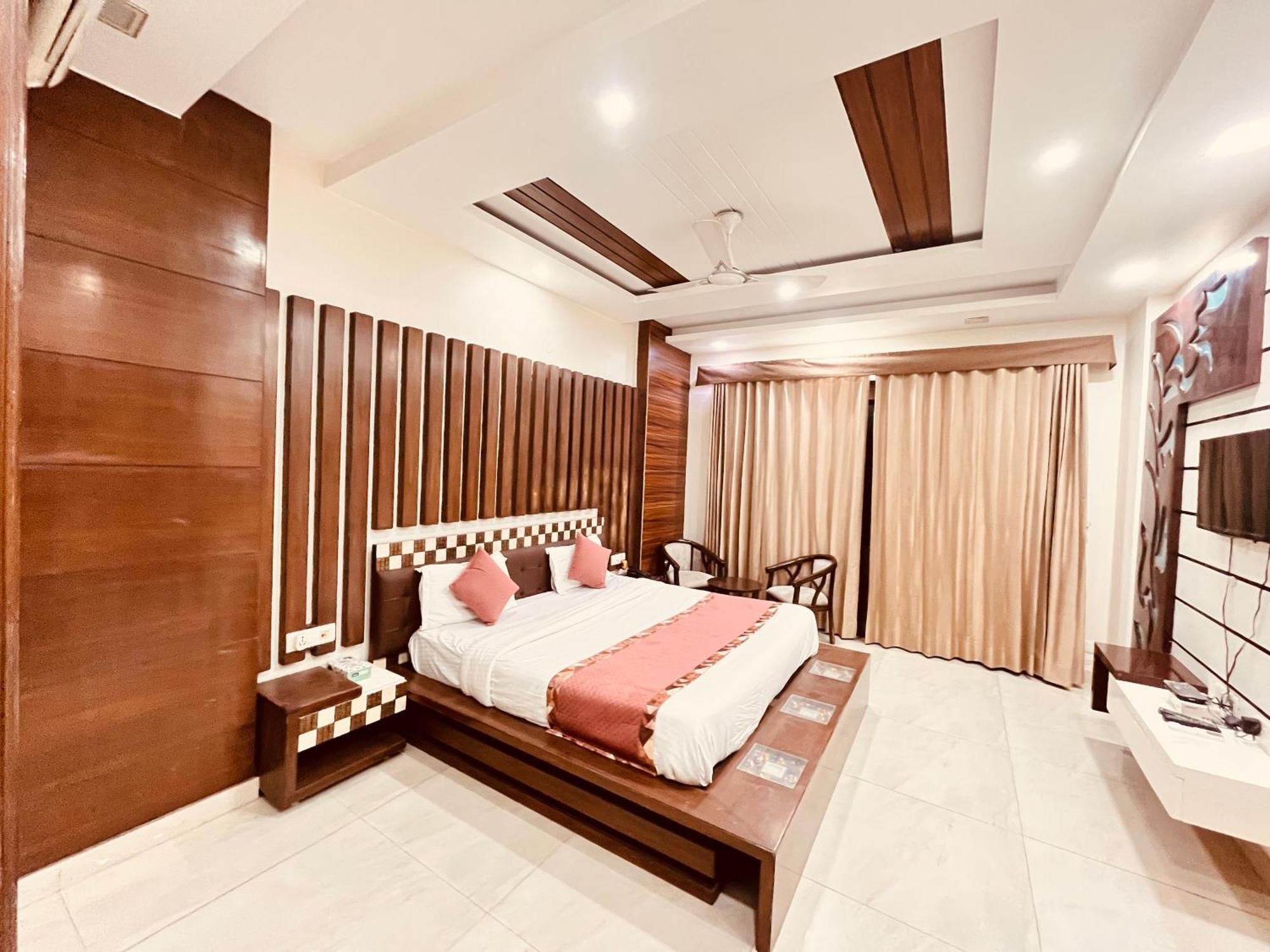South Inn - Green Park Near Hauz Khas South Delhi 新德里 外观 照片
