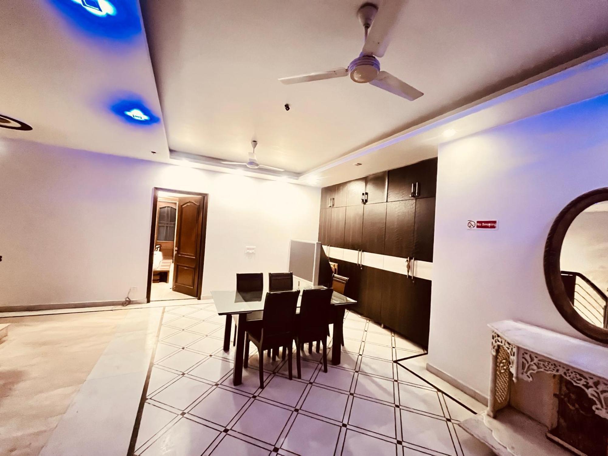 South Inn - Green Park Near Hauz Khas South Delhi 新德里 外观 照片