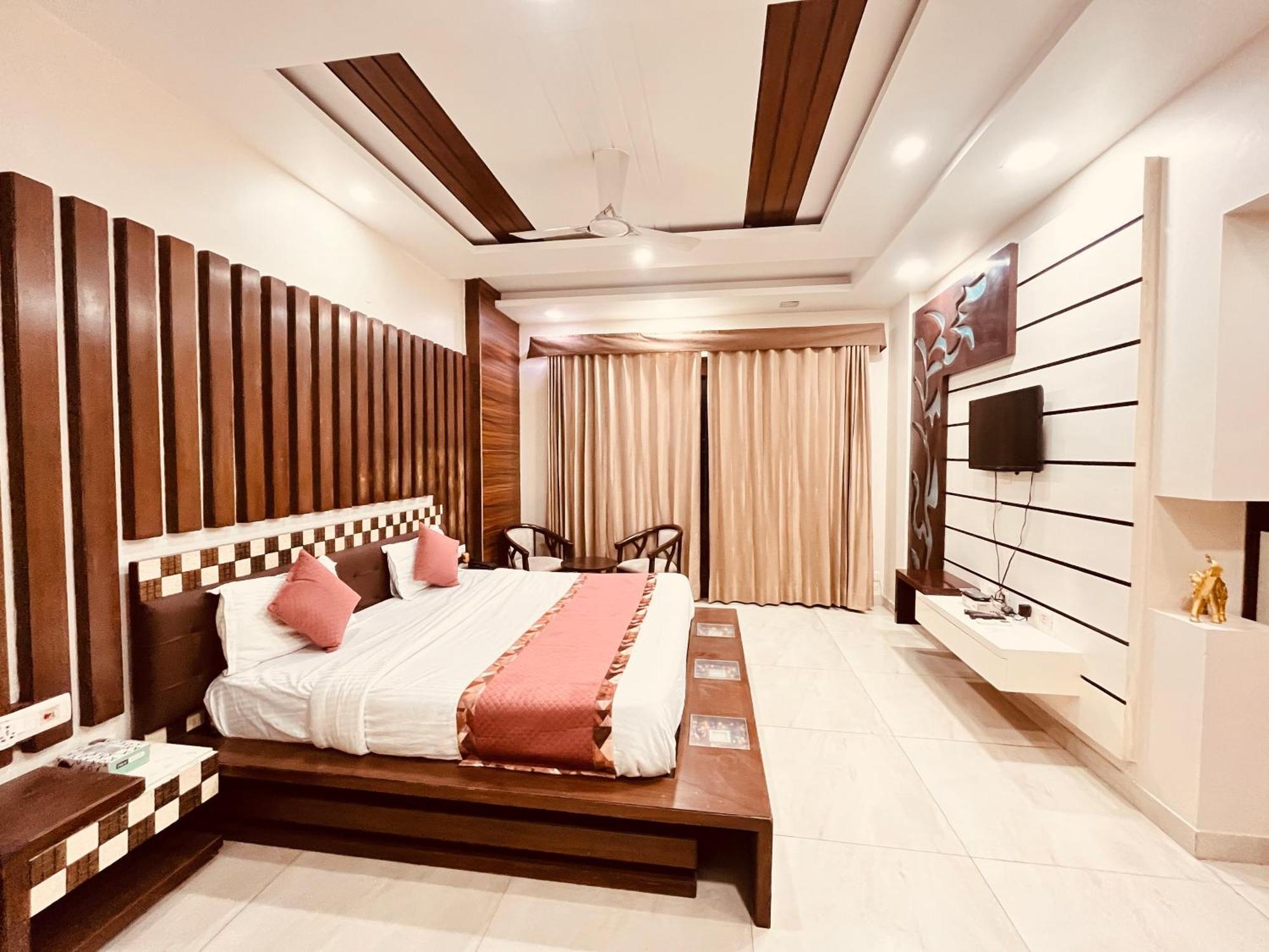 South Inn - Green Park Near Hauz Khas South Delhi 新德里 外观 照片