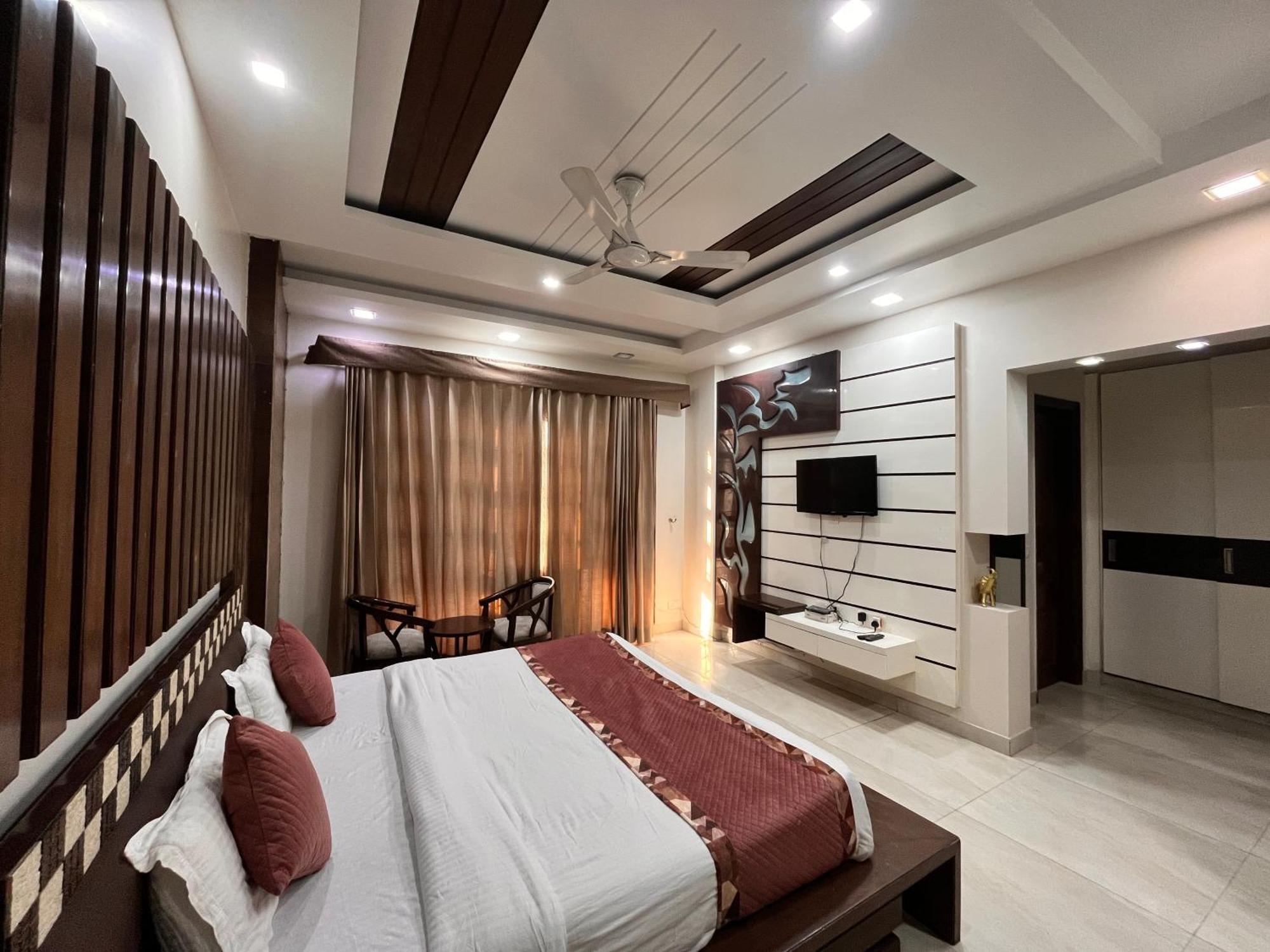 South Inn - Green Park Near Hauz Khas South Delhi 新德里 外观 照片